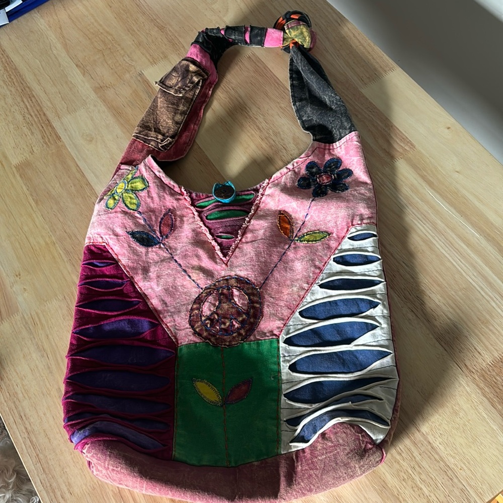 Super Cute Bag 🩶🩷🧡